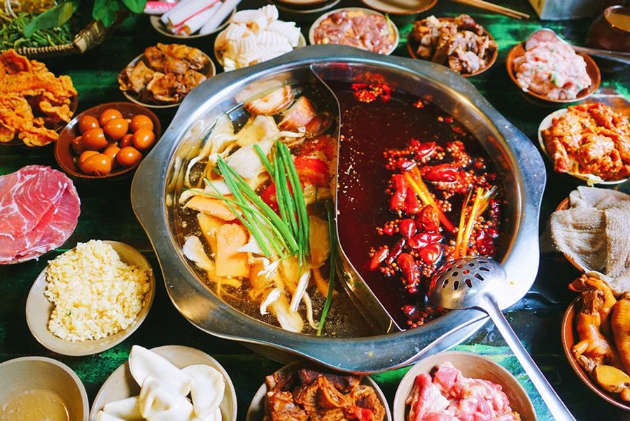 Lẩu Tứ Xuyên – Tinh hoa ẩm thực cay nồng xứ Trung Hoa